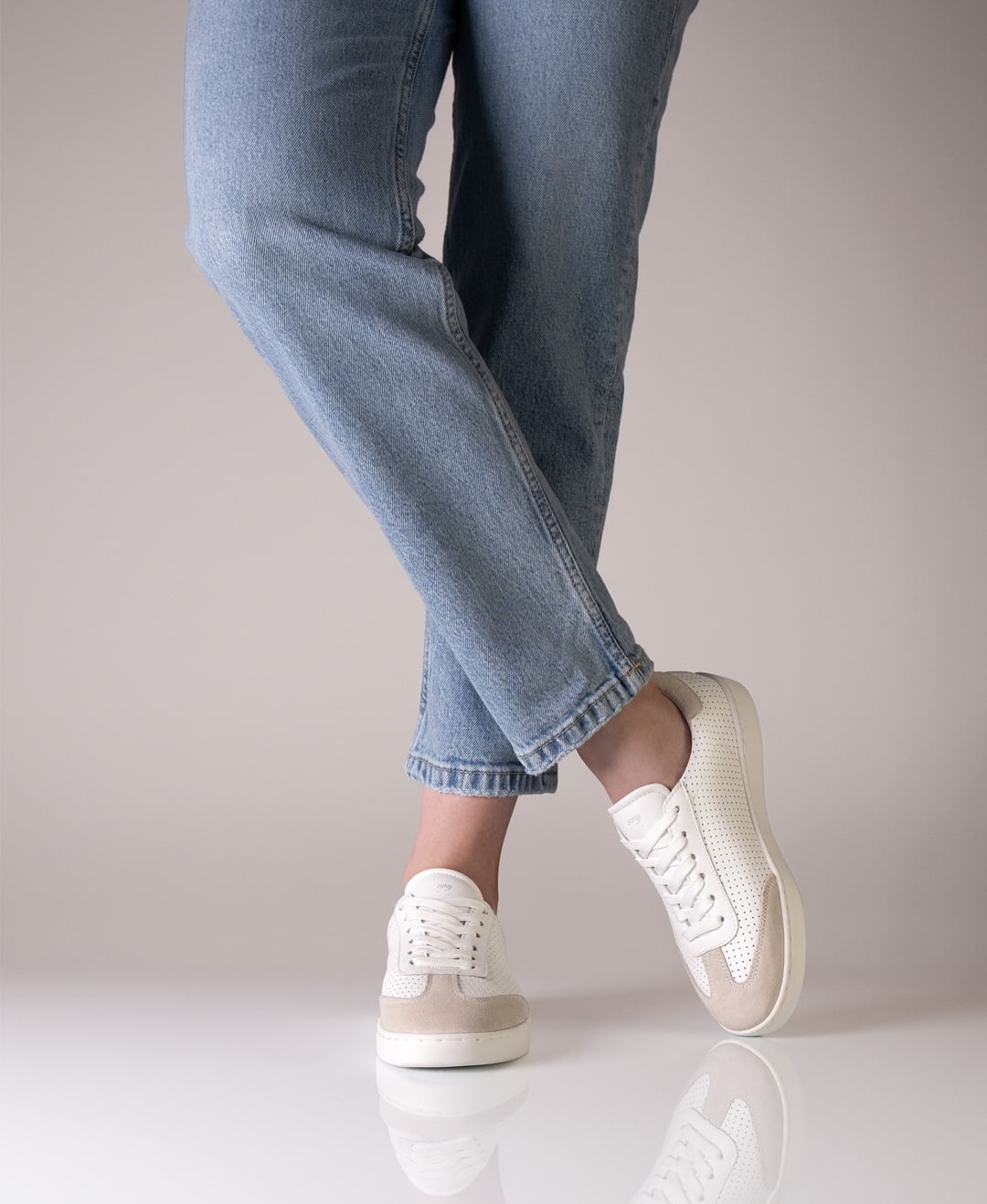 Anna kern 7020 Womens dance sneaker beige / white