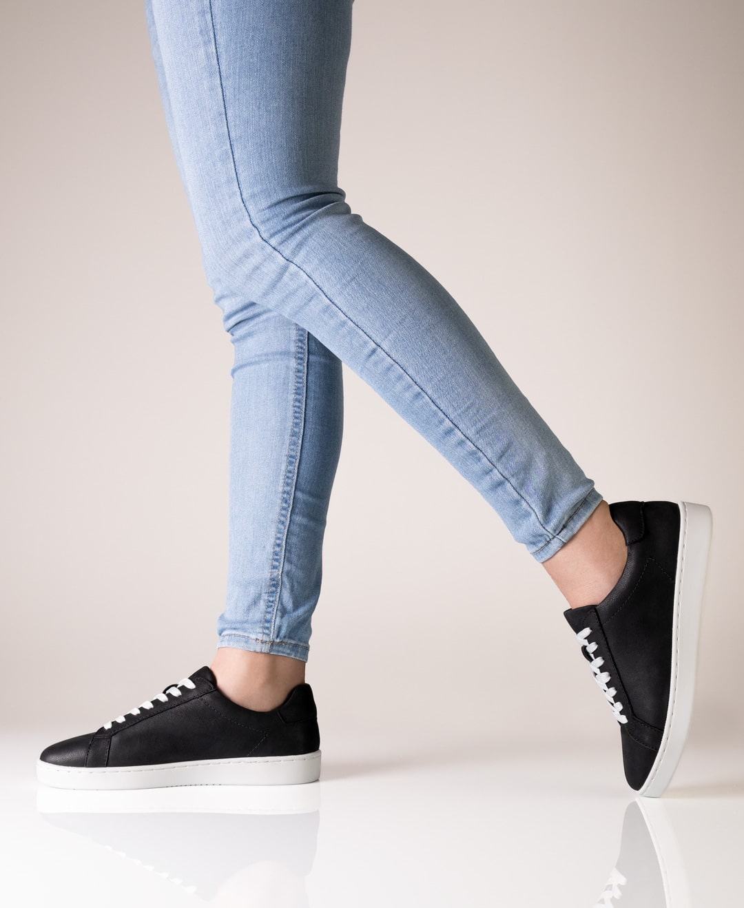 Anna kern 7010 Womens dance sneaker Nappa leather – black