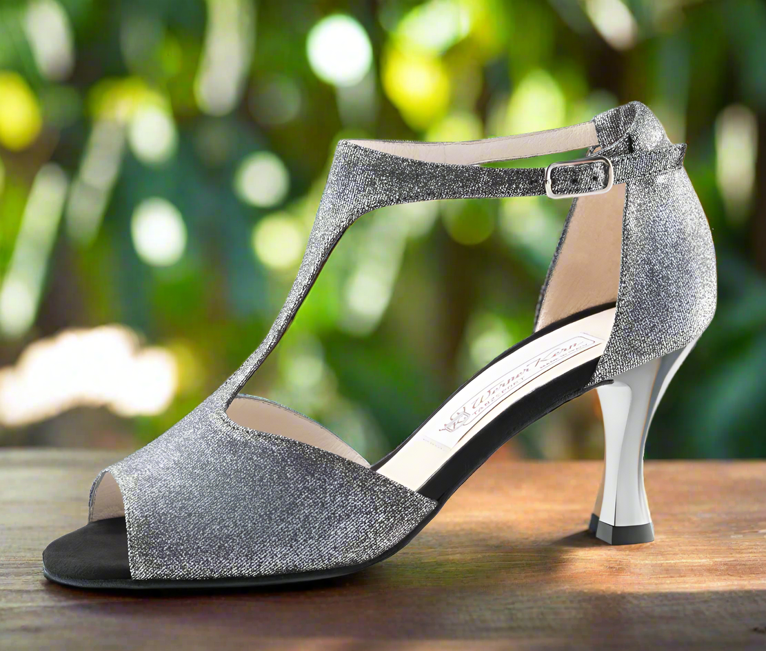 Jamie Brocade – black / silver